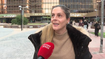 Compradores destacan los "descuentos" pero también las "aglomeraciones" este Black Friday