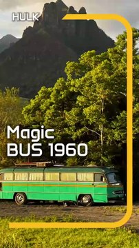 Vídeo mostra reforma em ônibus da família do Mamonas Assassinas que virou motorhome de luxo em em SC