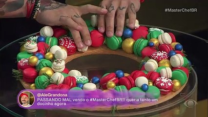 Diego Lozano surpreende e come enfeite de Natal do MasterChef