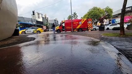 Adolescente fica ferida ao sofrer queda na ciclovia na Avenida Brasil