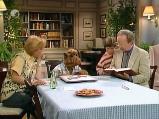 ALF 03x06, Promesas, Promesas