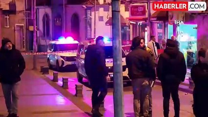 Kafe Sahibi, Tost Satışına Öfkelenip Kahvehaneye Saldırdı: 2 Yaralı