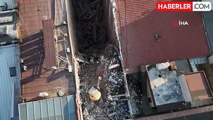 Güngören'de 3. katında çökme olan bina böyle görüntülendi