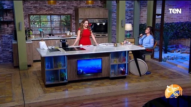 مش بس الرسم.. الفنانة التشكيلية سارة مدحت تبدع في غناء أوقات بشوف ملامحك