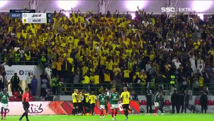 Goaaaaaaal Houssem Aouar face à El-Ittifaq
