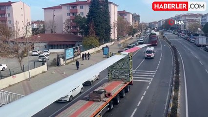 Lüleburgaz'da Dev Rüzgar Türbinleri Taşındı
