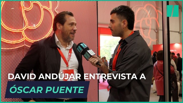 David Andújar entrevista a Óscar Puente en el Congreso Federal del PSOE en Sevilla