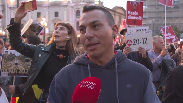 Valencianos critican la gestión de la DANA: No hemos recibido ninguna ayuda