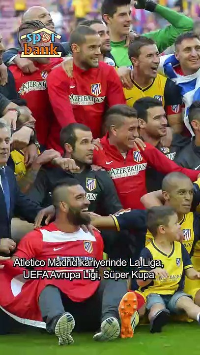 Anne terliğine rakip! Sinirden kramponunu fırlatan Arda Turan