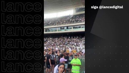 Torcida do fogão canta no Nilton Santos