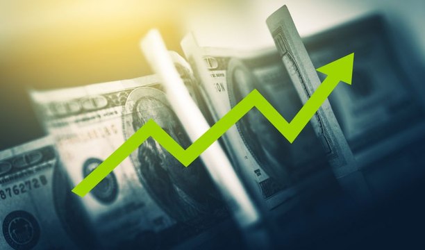 Inflação, anúncio do pacote fiscal, dólar nas alturas; veja resumão de economia com Elan Nascimento