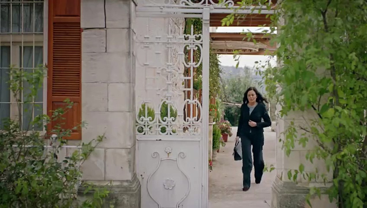 خرزة زرقاء 6