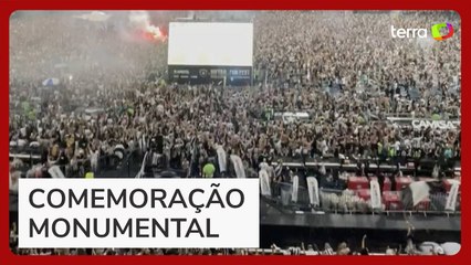 Veja a festa da torcida do Botafogo com a conquista do inédito título da Libertadores
