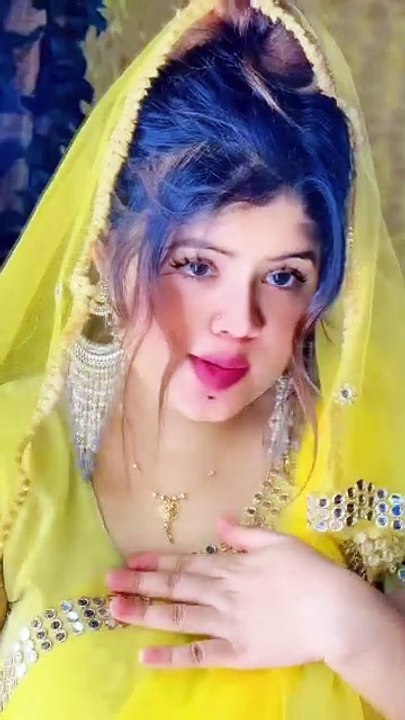 HOT SONG