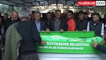 Şarkıcı Bayhan'ın babası Sabahattin Gürhan son yolculuğuna uğurlandı