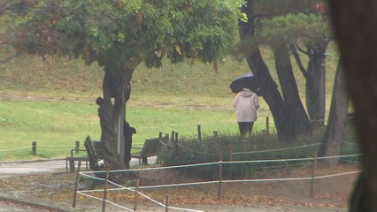 [날씨] 내일, 오늘보다 추위 덜해...중부·전북 중심 비 / YTN