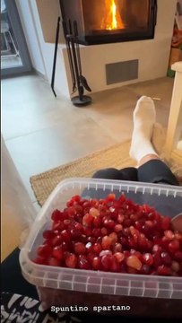 Ο Μπρούνο Τσερέλα μαζί με την Αθηνά Οικονομάκου στο Γύθειο