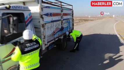 Aksaray'da Zorunlu Kış Lastiği Uygulamaları Başladı
