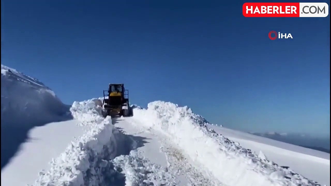 Yaylada Karda Mahsur Kalan Vatandaş İçin Ekipler Seferber Oldu