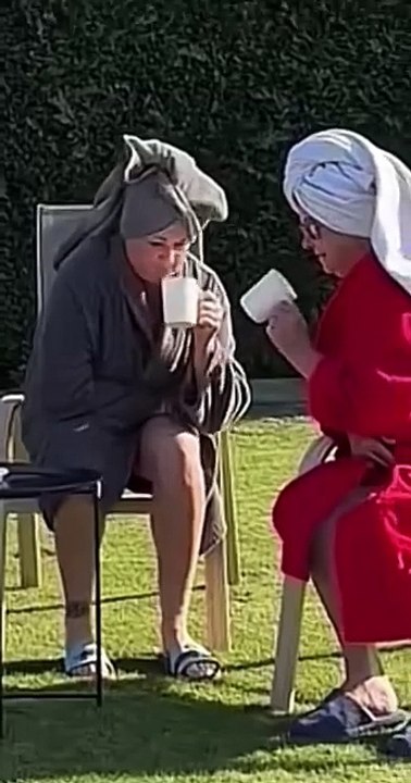 What does my neighbor's mother jump? 😮