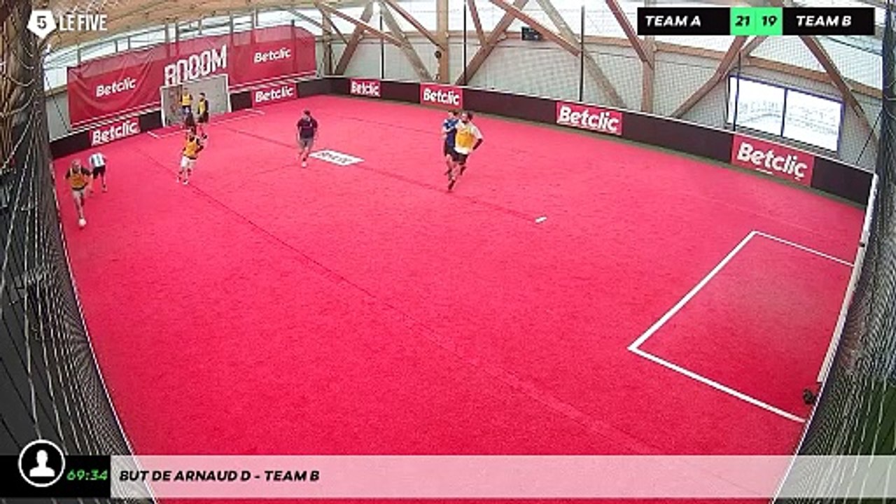 But de Arnaud D - Team B