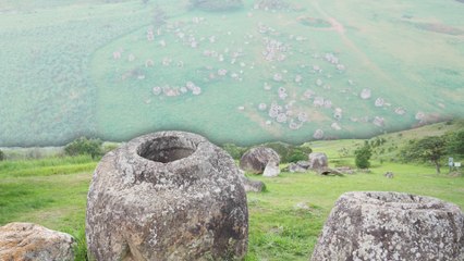 Cánh đồng Chum: Dấu tích của người khổng lồ hay kho báu thần linh?
