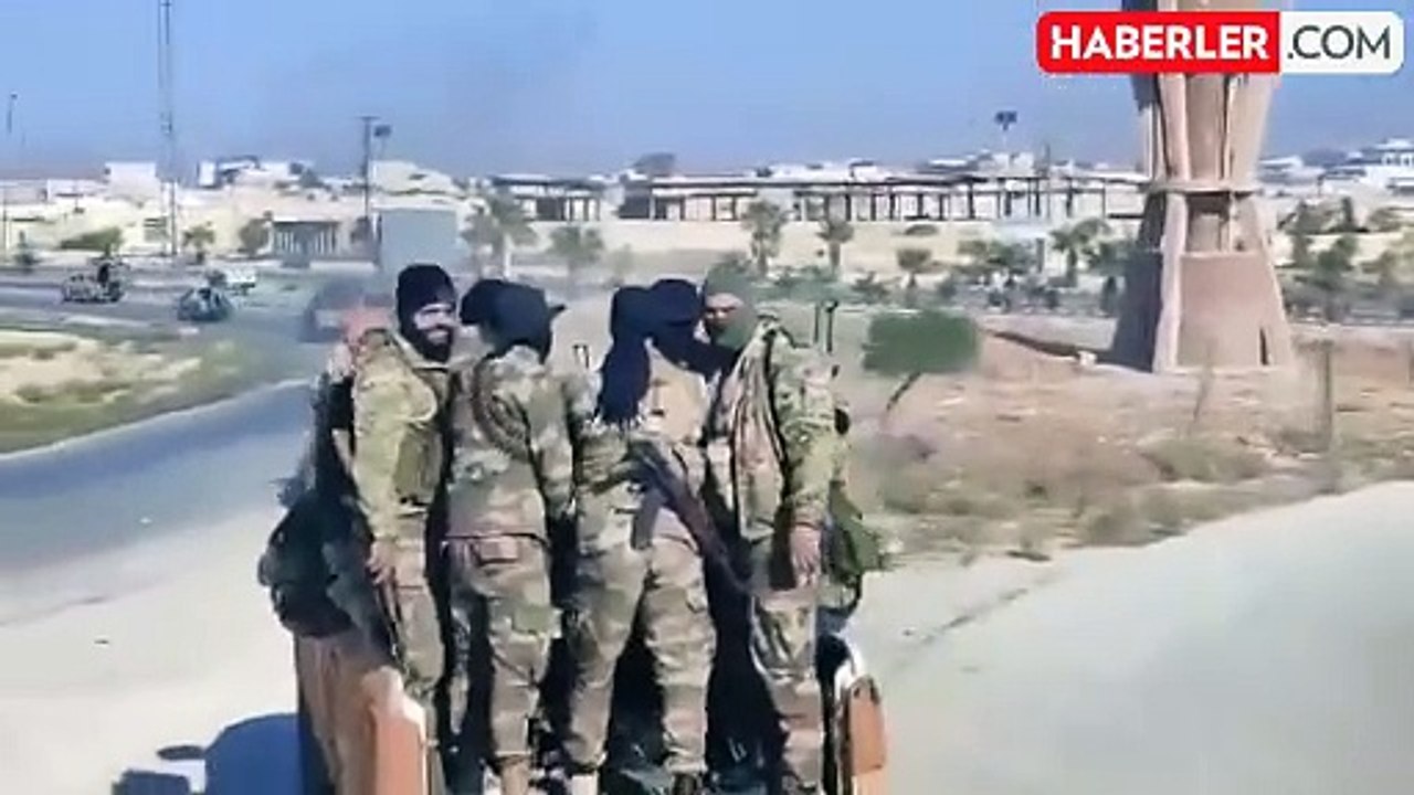 Muhalifler terör örgütü PKK/YPG'nin kontrolündeki Tel Rıfat'ı tamamen kuşattı