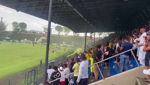 Coupe de France : ambiance après la victoire du Saint-Denis FC face à l'USSA Vertou