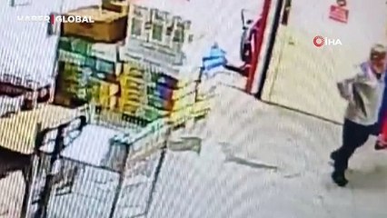 İzmir'de facia: Asansör çalışanla birlikte aşağıya düştü