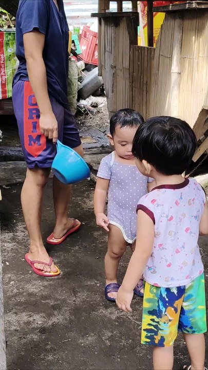 Nangaligo Silang Isaiah Ug Nathan