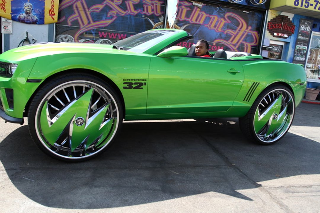 Custom Green Camaro Sits On Massive 32-inch Rims