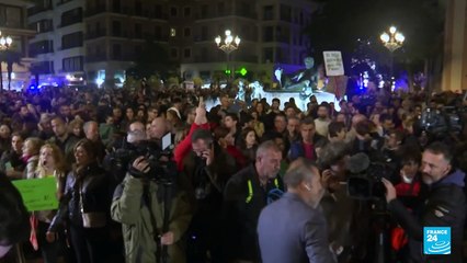 Valencianos conmemoran un mes de la trágica DANA y exigen la renuncia de Carlos Mazón