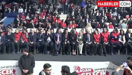 CHP Lideri Özel: "İstanbul'daki öğrencinin enflasyonu yüzde 57"