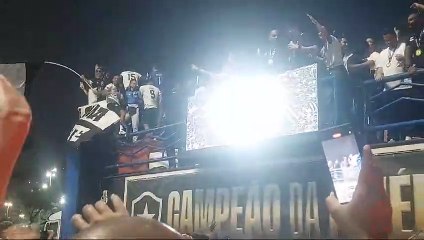 Botafogo celebra Libertadores com festa e provocação ao Atlético-MG