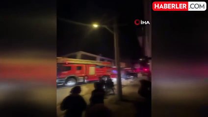 Bursa'da 2 Katlı Bina Yangını Söndürüldü