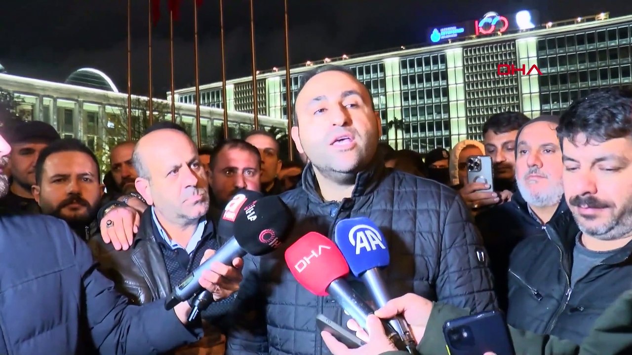 Özel halk otobüsü sahiplerinden İstanbul Büyükşehir Belediyesi önünde eylem; “artık tekerimizi döndüremiyoruz!”