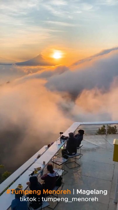 Wisata Sekaligus Cafe Di Magelang, Tumpeng Menoreh
