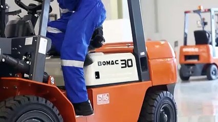 PENGGUNAAN DAN PERAWATAN BOMAC HEAVY DUTY FORKLIFT ATTACHMENT R SERIES ROLL PAPER CLAMPS