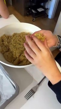 Η Σίσσυ Χρηστίδου μπήκε στην κουζίνα με τους γιους της και έφτιαξε μοελομακαρανα