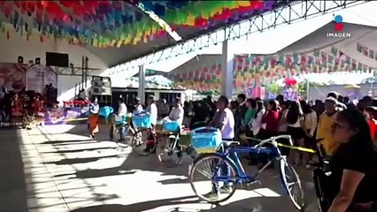 Regalan miles de tacos de canasta en la Feria del Taco, en Tlaxcala