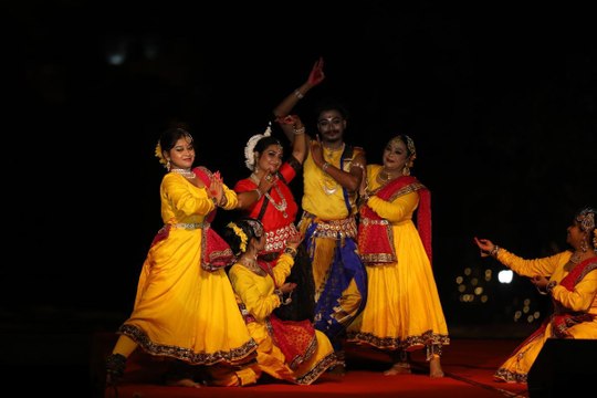 कुंभलगढ़ महोत्सव में साकार हो उठी राजस्थानी संस्कृति, लोक नृत्यों ने मोहा मन