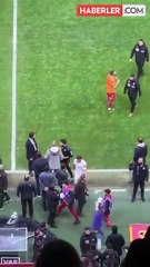 Penaltı mı değil mi? Ünlü yorumcular Osimhen'in pozisyonunda aynı fikirde birleşti