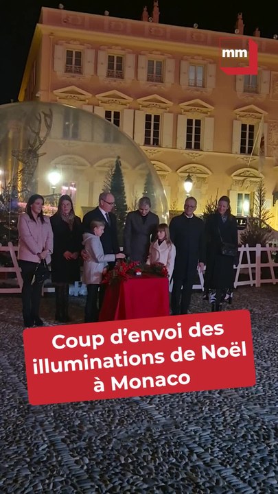 Le prince Albert II et la princesse Charlène, avec les jumeaux princiers, ont donné le coup d’envoi des illuminations