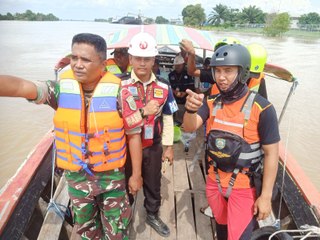 Perahu Getek Terbalik di Perairan Muara Belida, Karyawan PT Dizamtra Powerindo Tenggelam