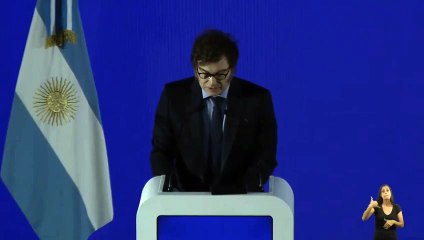 "Es demasiado lunes": Milei no pudo pronunciar la palabra 'exponencialidad'