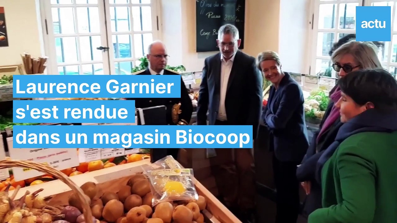 Logo "Origin'Info" : la secrétaire d'Etat Laurence Garnier dans un magasin Biocoop au Mans