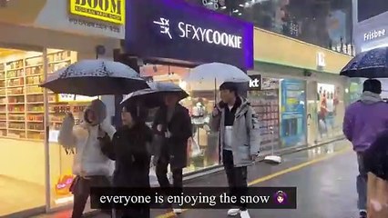 🇰🇷MYSTERY COLOR CVS CHALLENGE: shopping in the snow ❄️