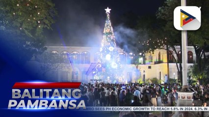 PBBM, FL Liza Marcos leads Christmas tree lighting ceremony at Palace