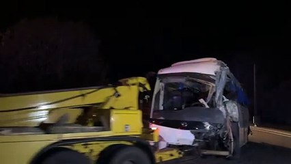 França investiga acidente de ônibus espanhol com cerca de 40 colombianos a bordo