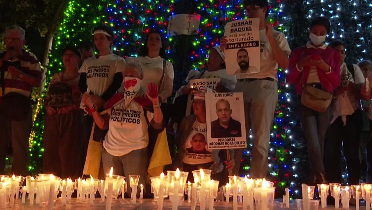 Oposición de Venezuela pide liberar a "presos políticos" y Maduro celebra la Navidad